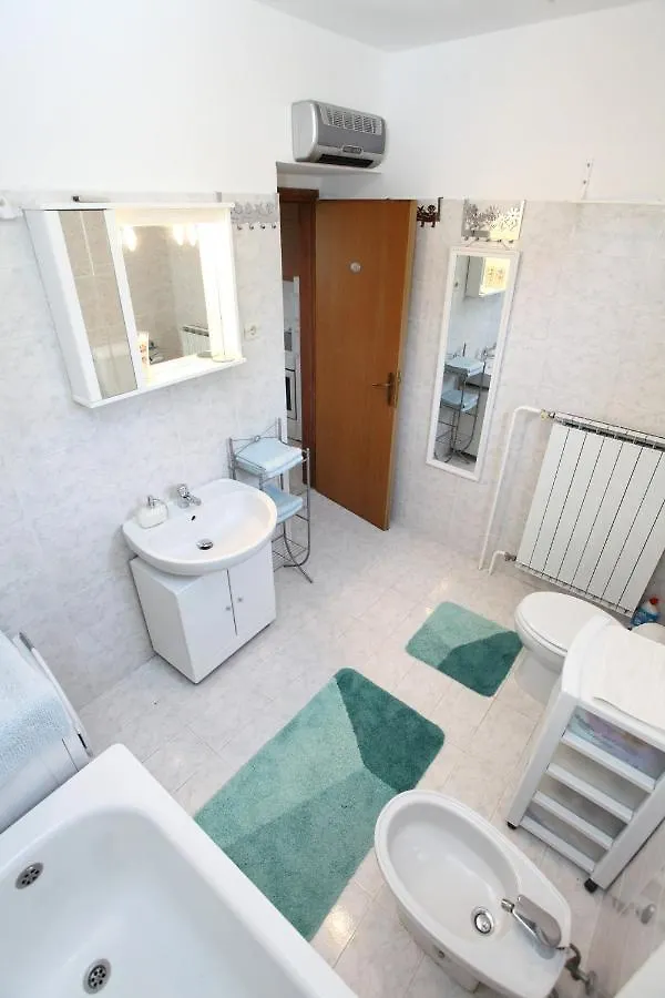 Apartment Gorgo Secovlje